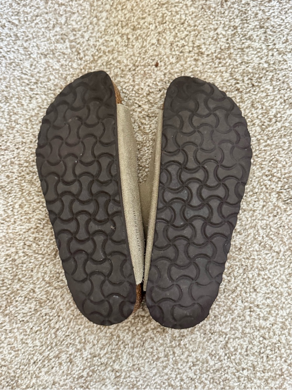 Birkenstock Arizona Suede Taupe - Picture 2 of 3